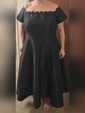 eshakti Black Off-Shoulder Scallop Neck Midi Dress